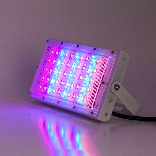 Прожектор светодиодный RGB Glanzen 50 Вт IP65 трансформер от магазина ЛесКонПром.ру