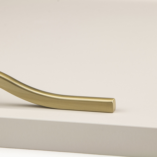 Мебельная ручка-скоба VITO C=160 мм позолоченная латунь от магазина ЛесКонПром.ру